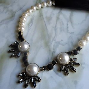 New York & Company Pearl Collar Necklace